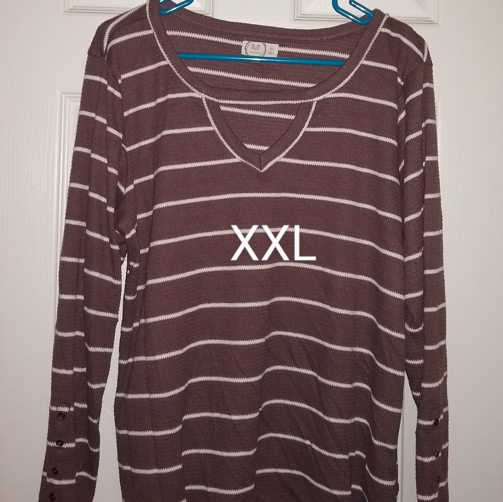 Maurices SZ XXL  Mauve striped Ribbed Round Key hole Neck Long Sleeve Sweater
